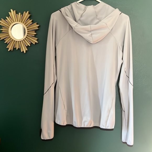 ASICS Motion Dry Jacket - Picture 4 of 5